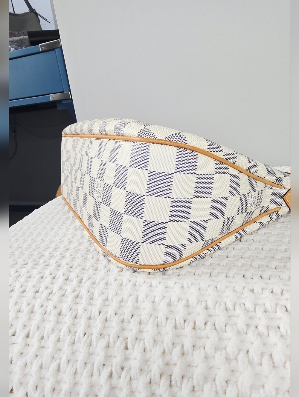 Louis Vuitton Damier Azur Siracusa PM Crossbody - Picture 10 of 14